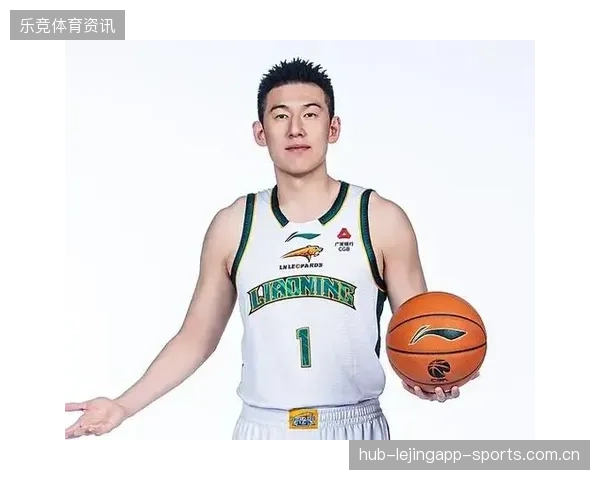 《两双到手！付豪半场8中5拿到10分10板——球迷的梦想与球员的巅峰》